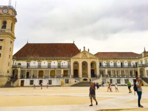 Coimbra: Patrimônio Mundial e Ícone da Tradição Acadêmica