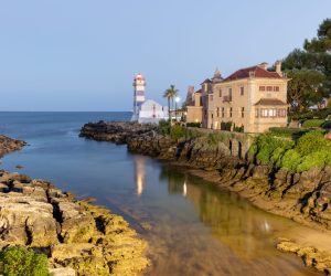 Faro_de_Santa_Marta,_Cascais,_Portugal,_2022-07-25,_DD_16-18_HDR